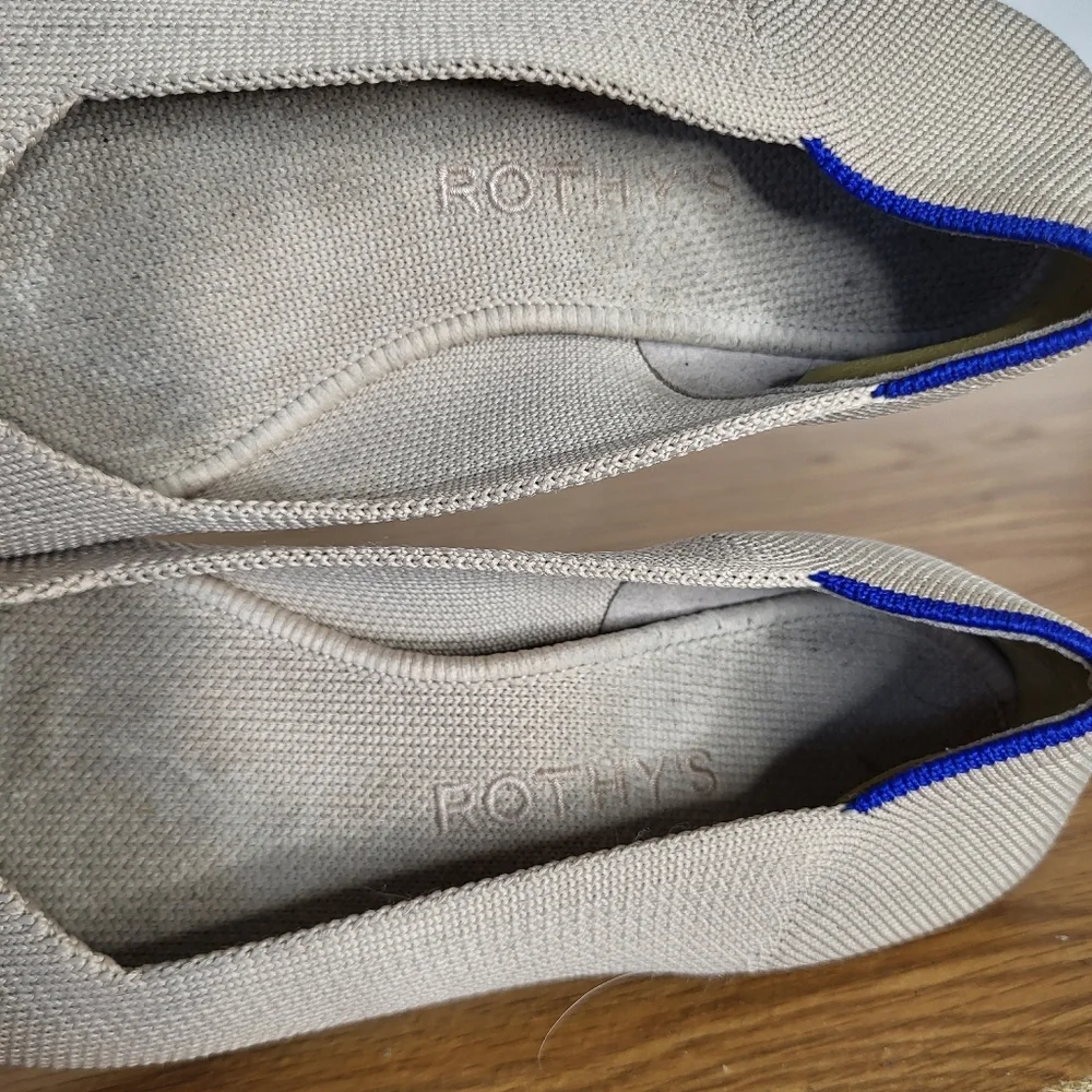 Rothy's Beige Pointed Knit Slip-On Flats with Blue Trim Womens Size 6.5 - Picture 6 of 9